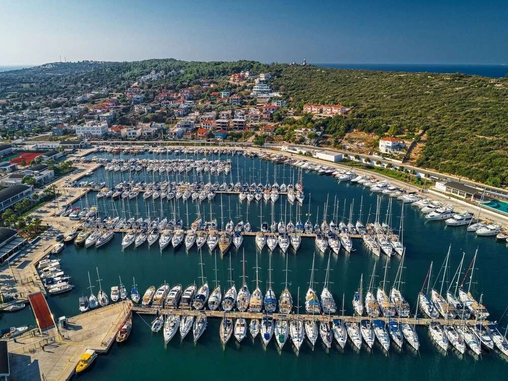 Beach & Waterfront