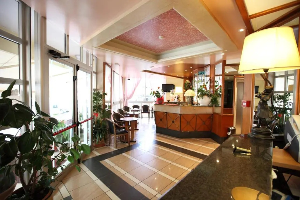 Hotel photo 13