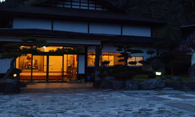 Yumura Onsen Hakuuntei
