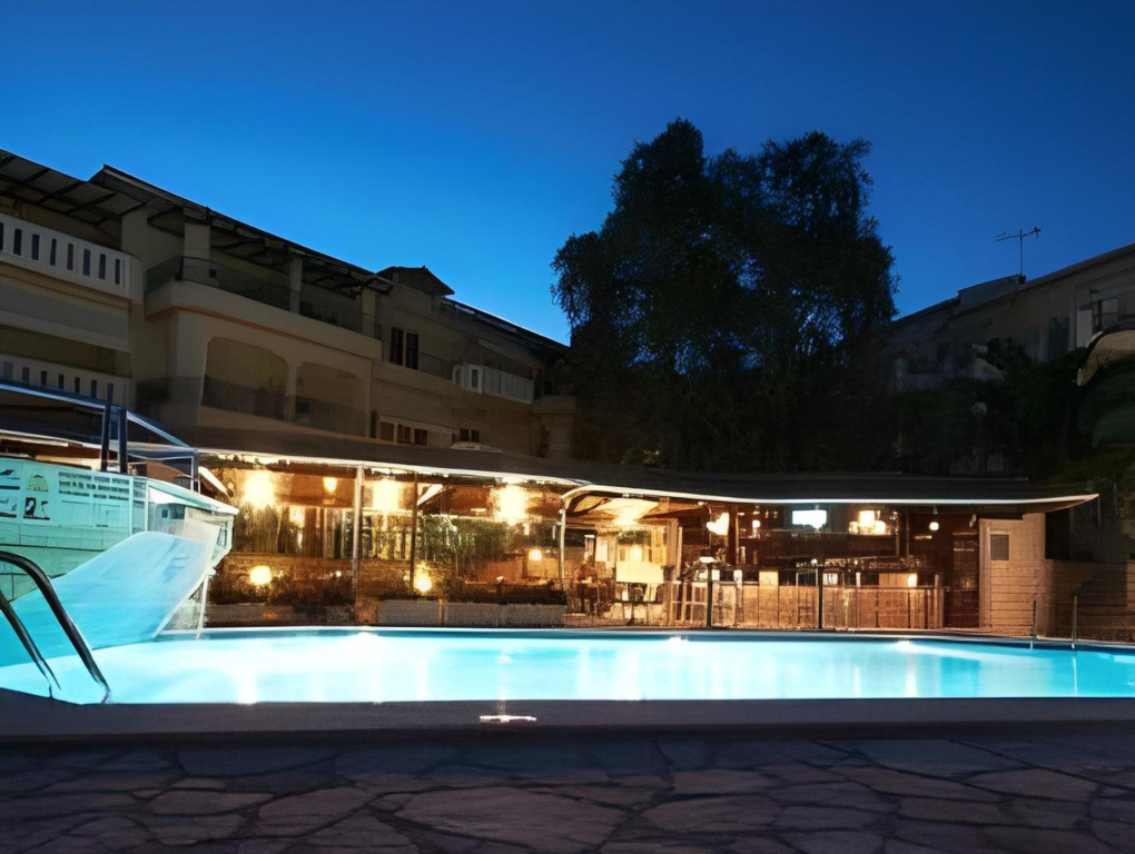 Hotel photo 12