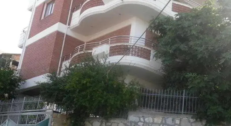 Lux Apartments