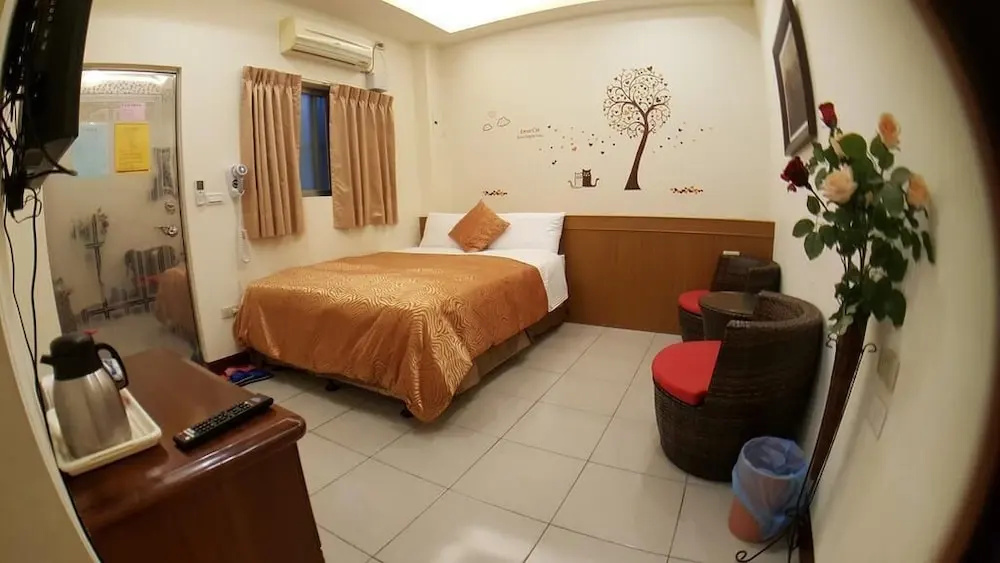 Standard Double room (full double bed)