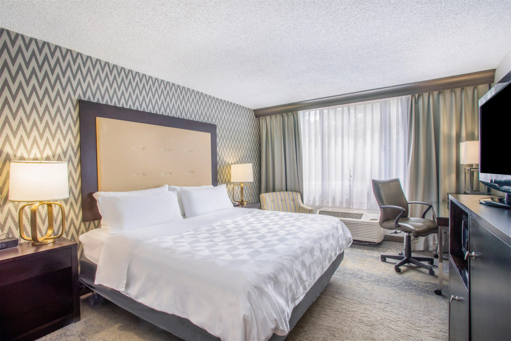 Holiday Inn & Suites Parsippany Fairfield by IHG - Général