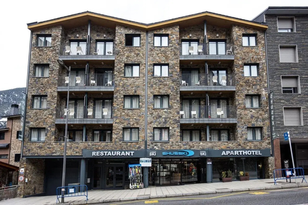 Apartaments Shusski by Nexta.