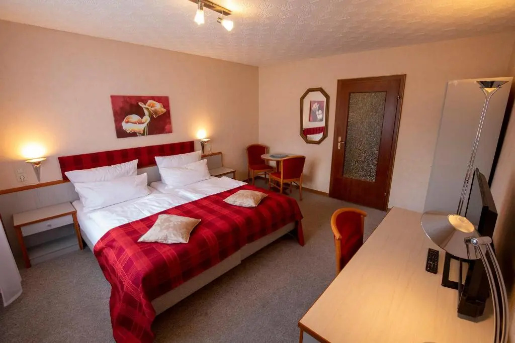 Economy Double room (full double bed)