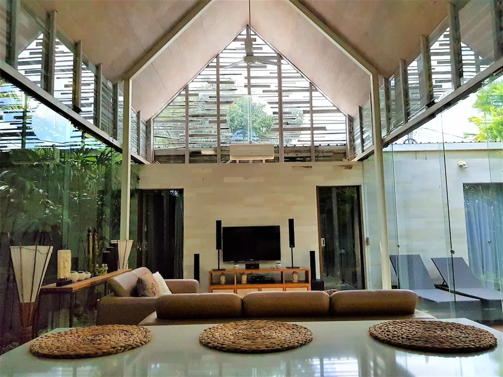 3 Bedrooms Family Villa with view