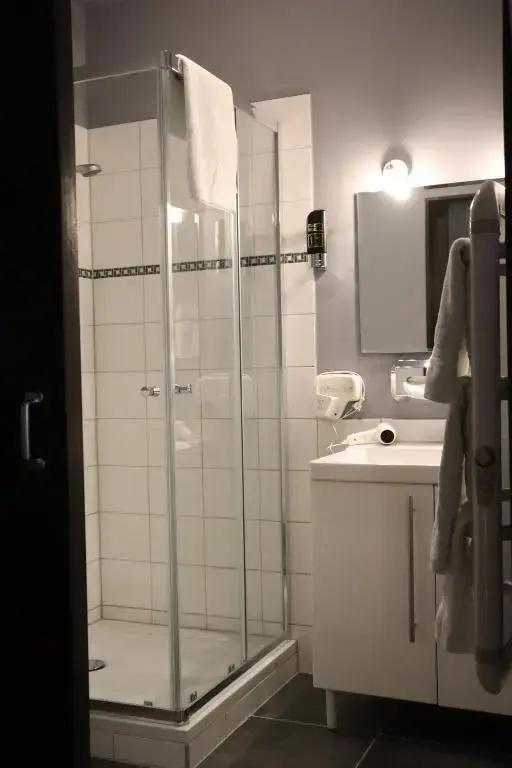 Bar-Bistro-Hotel DOK - Chambres