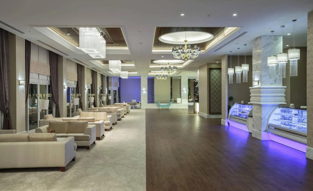 Dobedan World Palace — фото 2