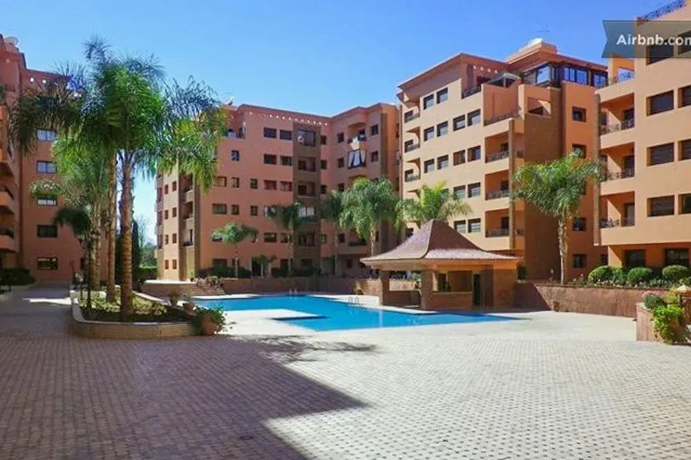 Stylish Apartment Near the Heart of Marrakech with Swimming Pool, Air
