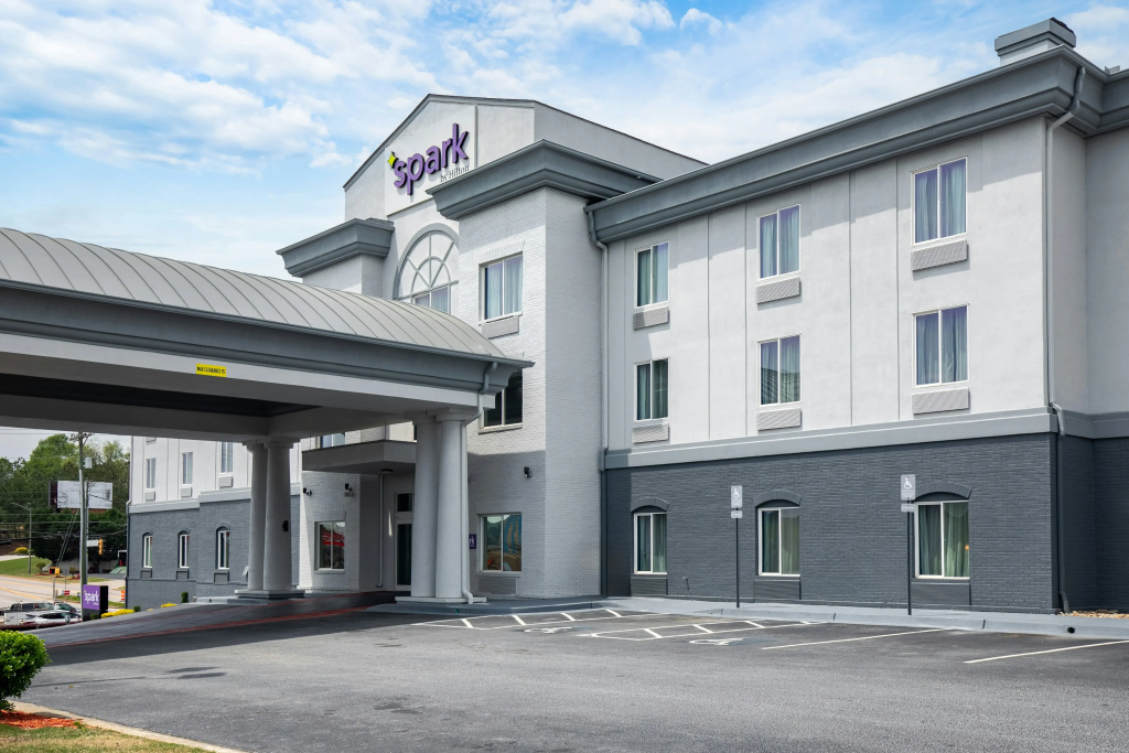 Spark by Hilton Commerce, GA