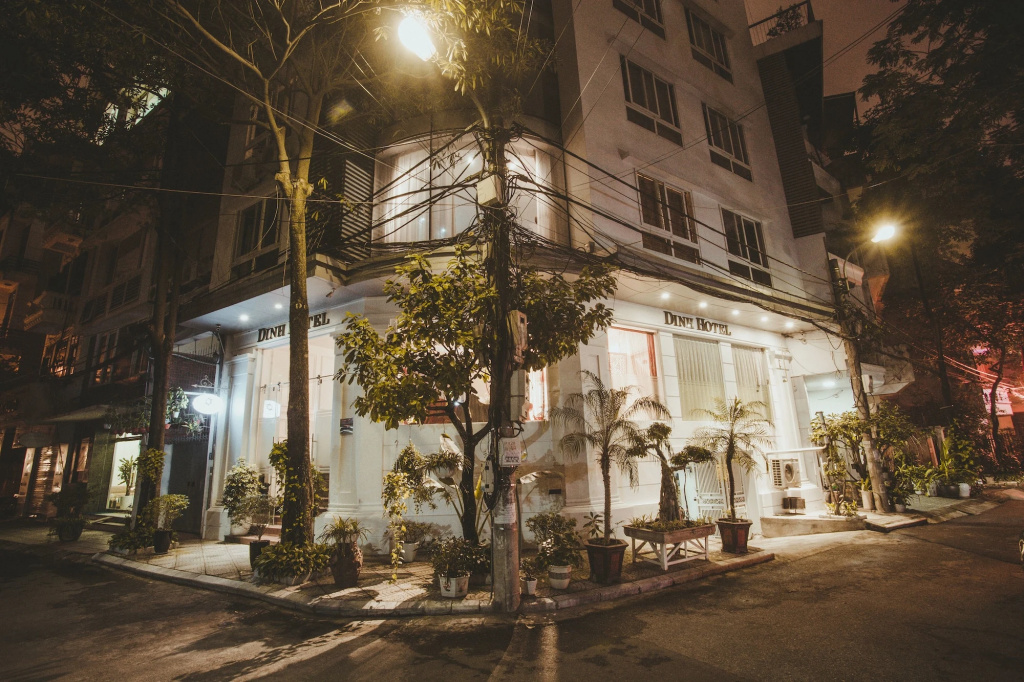 Dinh Hotel — фото
