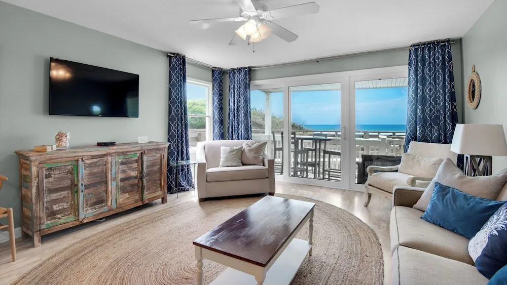 Standard Double room with balcony and with ocean view (full double bed)