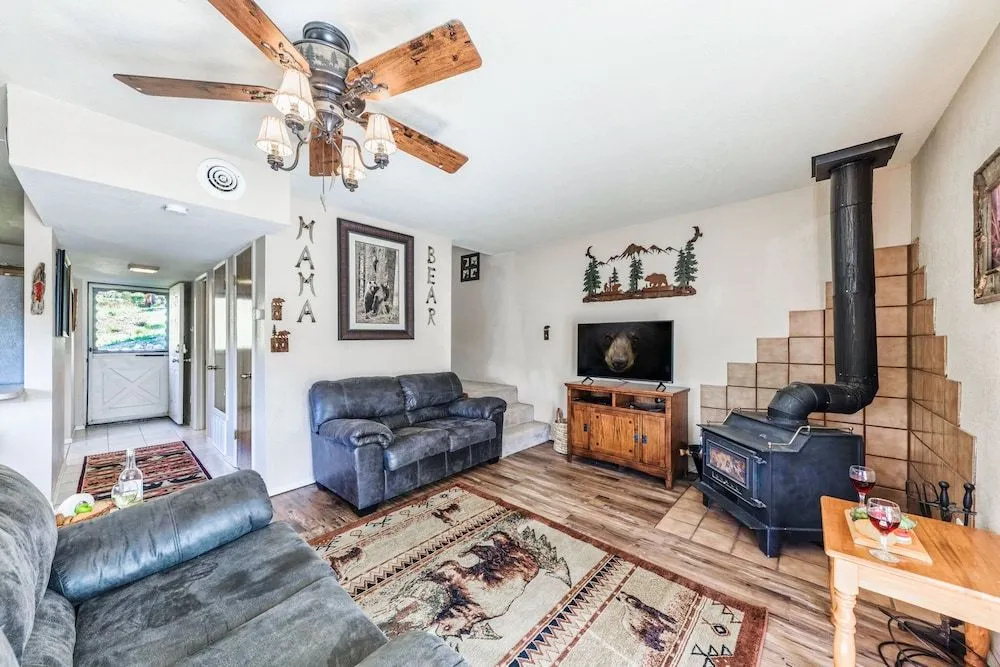 Mama Bear's Den by Ruidoso Vacation Rentals