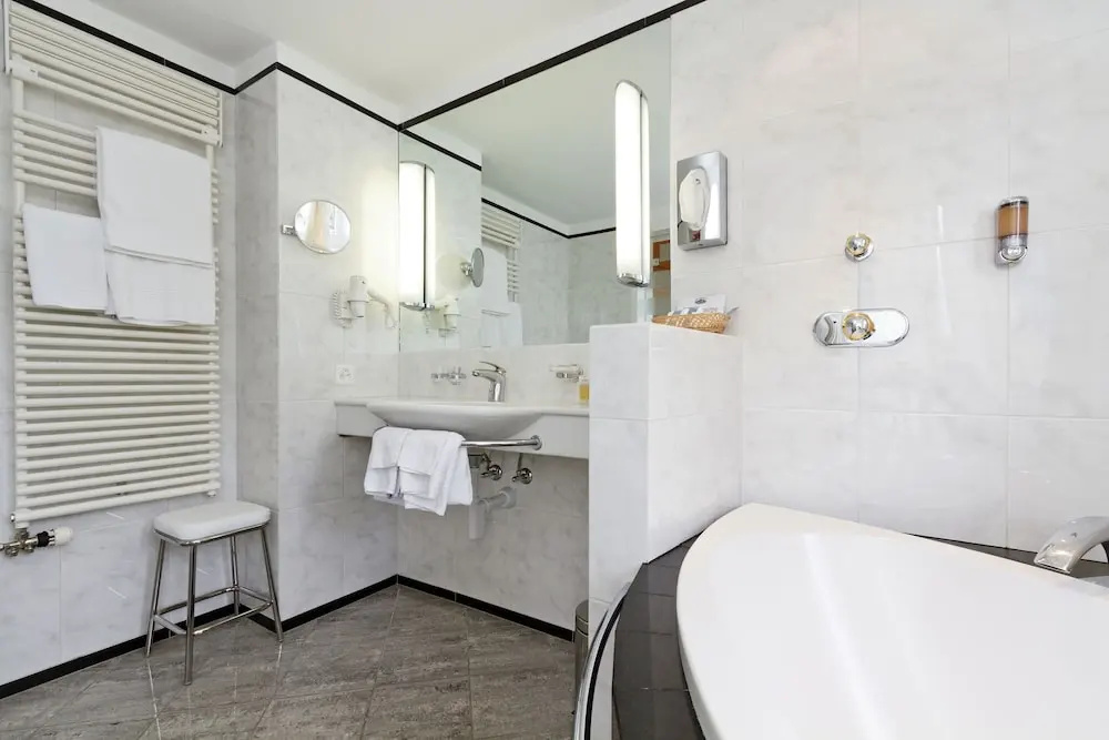 Schweizerhaus Swiss Quality Hotel - Chambres