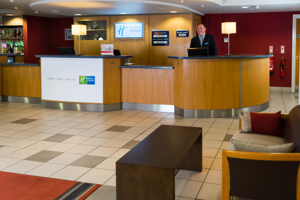 Holiday Inn Express Swansea - East by IHG - Général