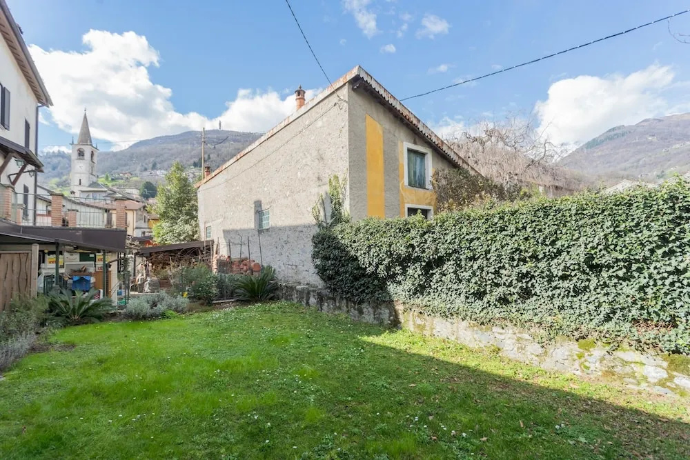 Ponente Garden in Gravedona