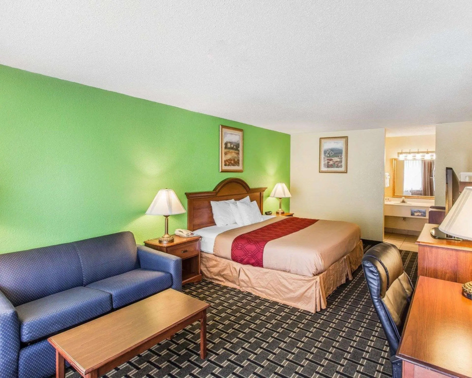 Standard Double room (full double bed)
