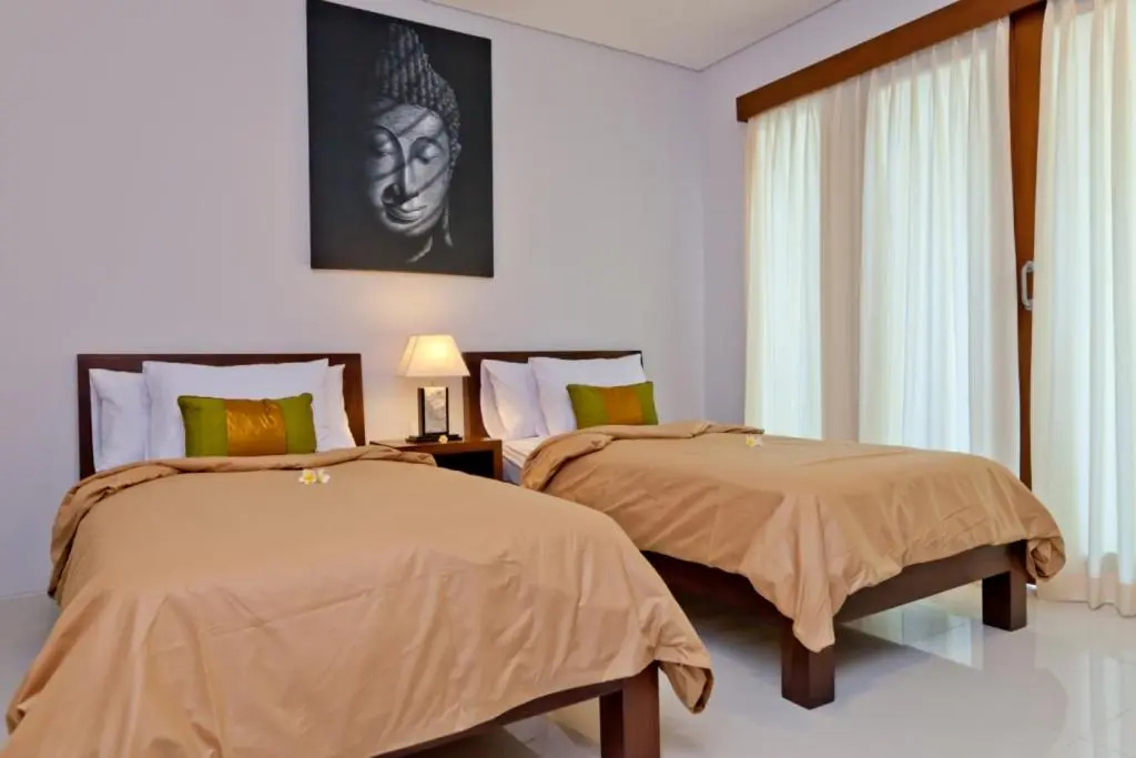 3 Bedrooms Family Villa with garden view