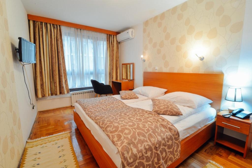 Hotel Mod — 4