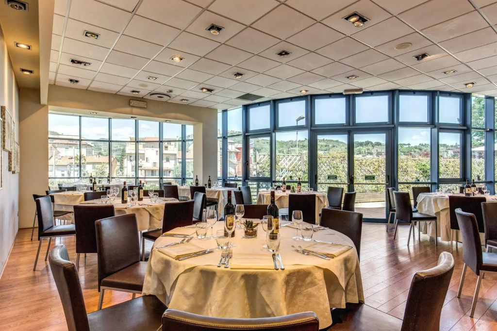 Tuscany Inn - Général