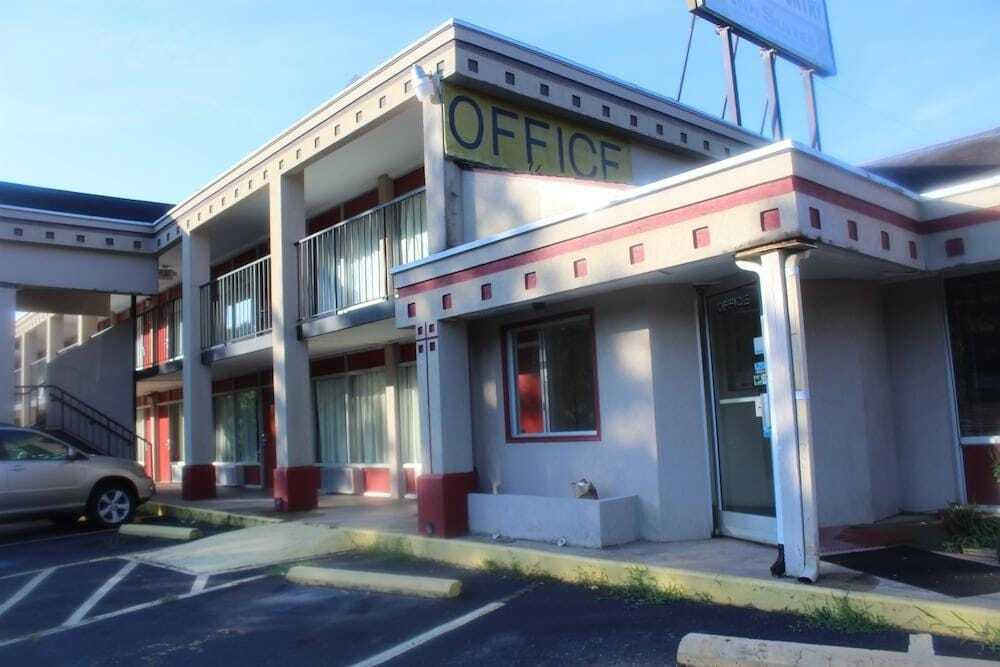Super 8 Spindale/forest City