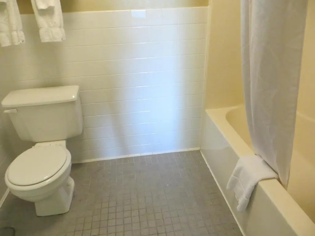 AmericInn by Wyndham Menomonie - Chambres