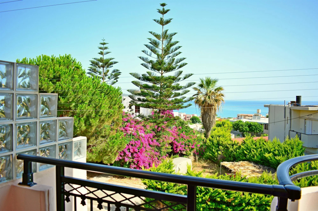 Melina\'s House Melina\'s House