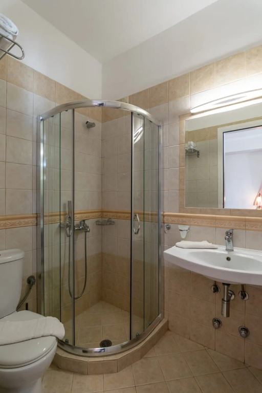 Standard Double room with balcony (full double bed)