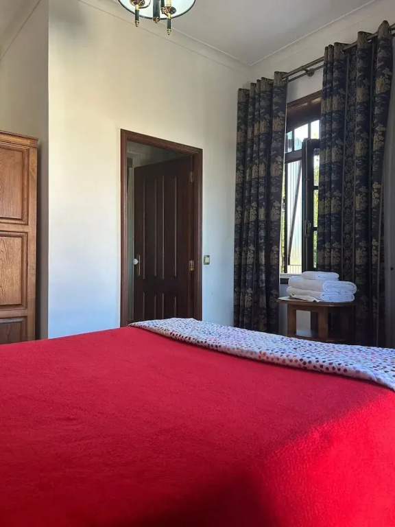 Economy Suite