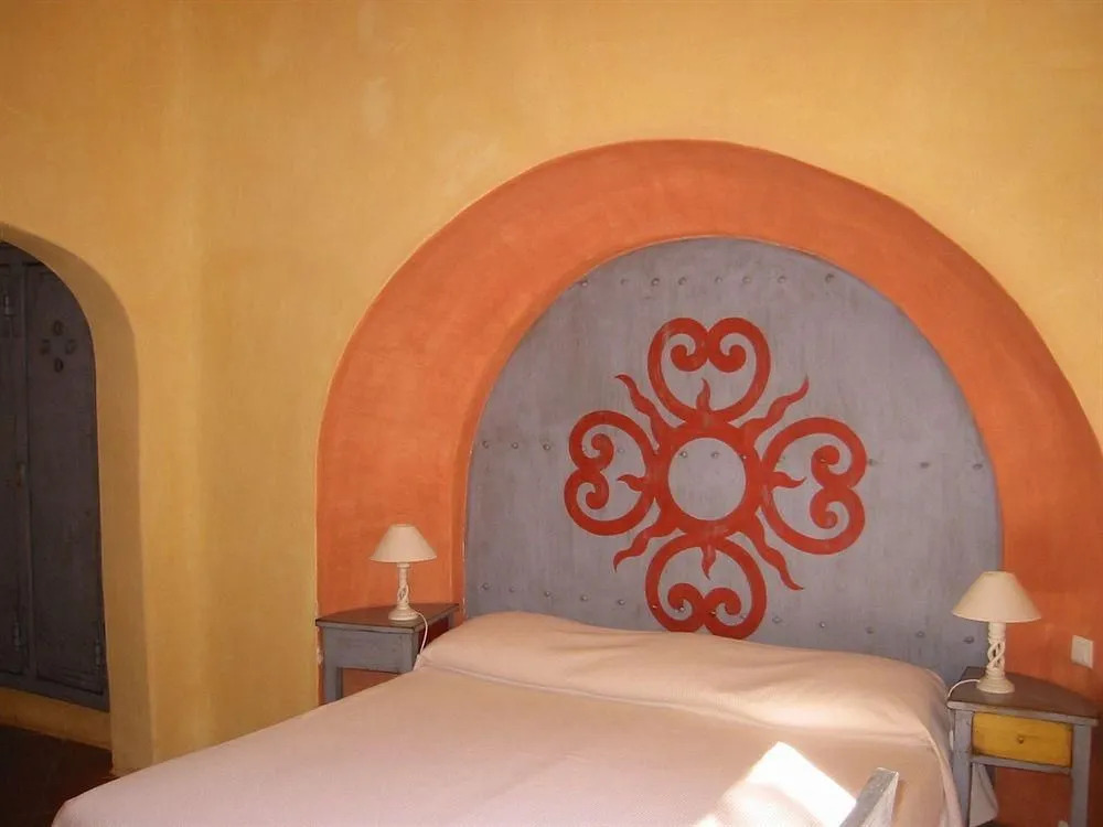 Domaine De Caranella