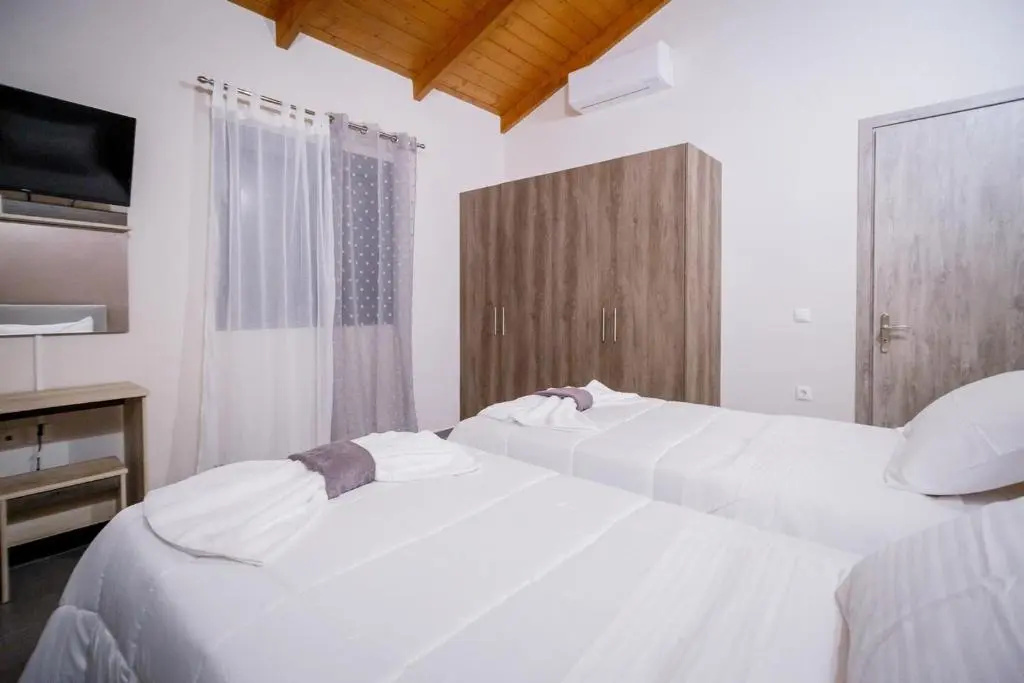 2 Bedrooms Villa