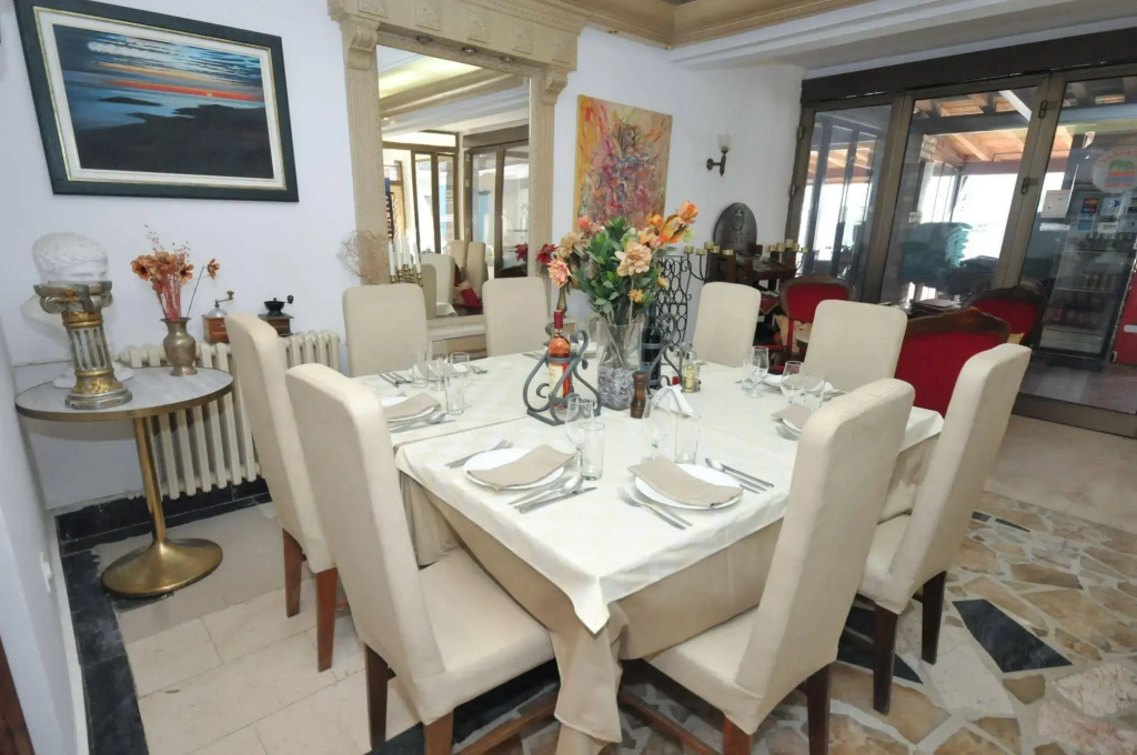 Hotel photo 18