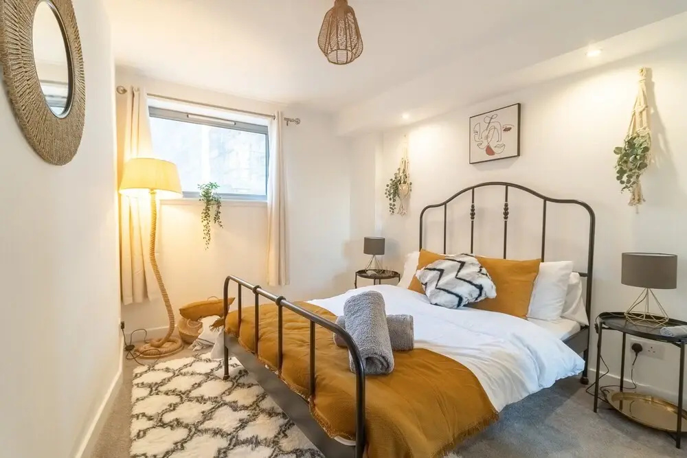 Luxury Riverview City Centre Apartment 2