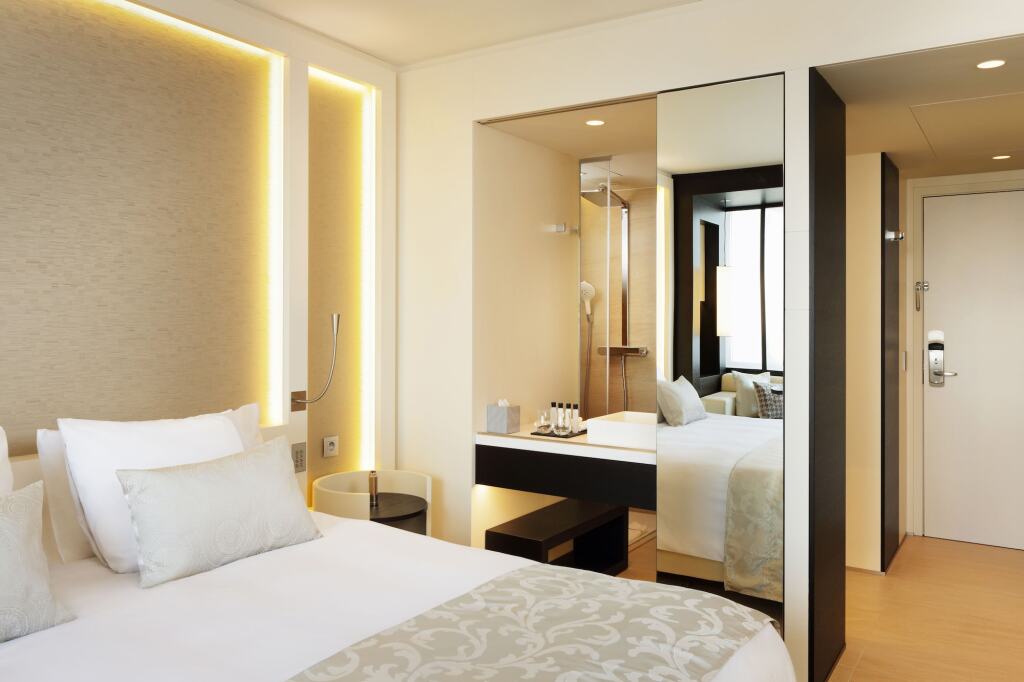 The Hotel picture