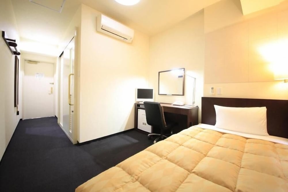 Отель Urban Hotel Tokyo Fuchu Nisiguchi в Токио