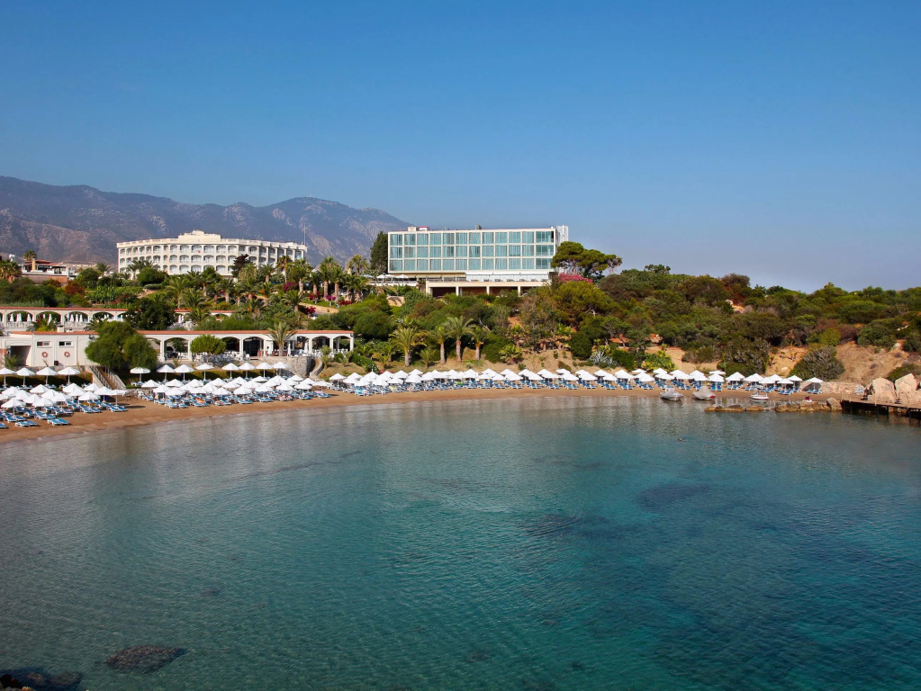 Beach & Waterfront