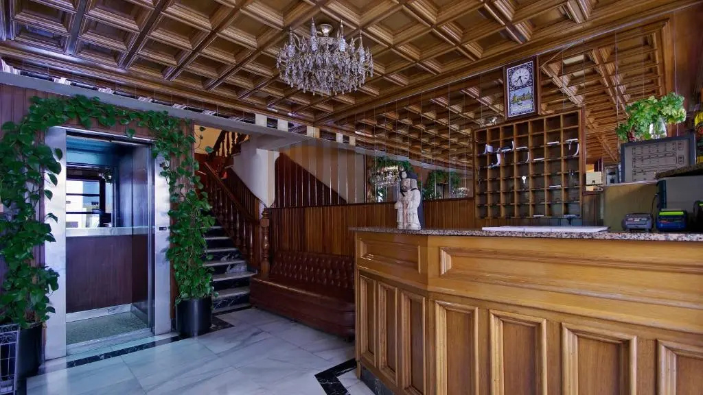 Hotel photo 13