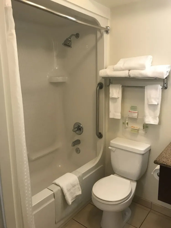 Holiday Inn Redding by IHG - Chambres