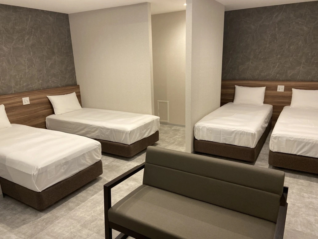 Double Suite (twin beds)