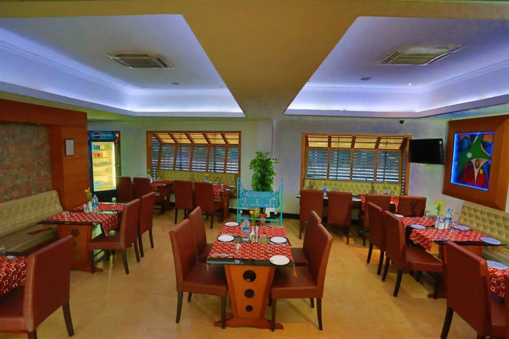 Food & Beverage