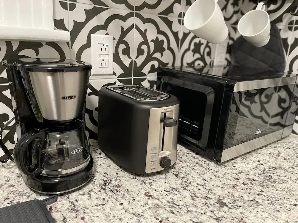 Renovated 1 Bedroom in Forest Hills - A