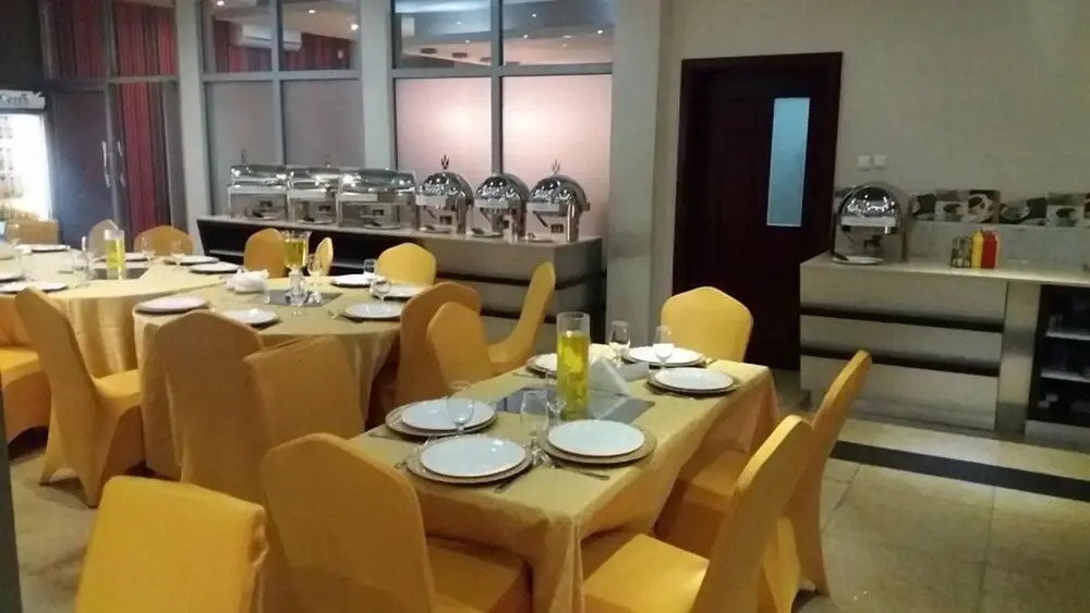 Hotel Seasons and Spa - фото 12