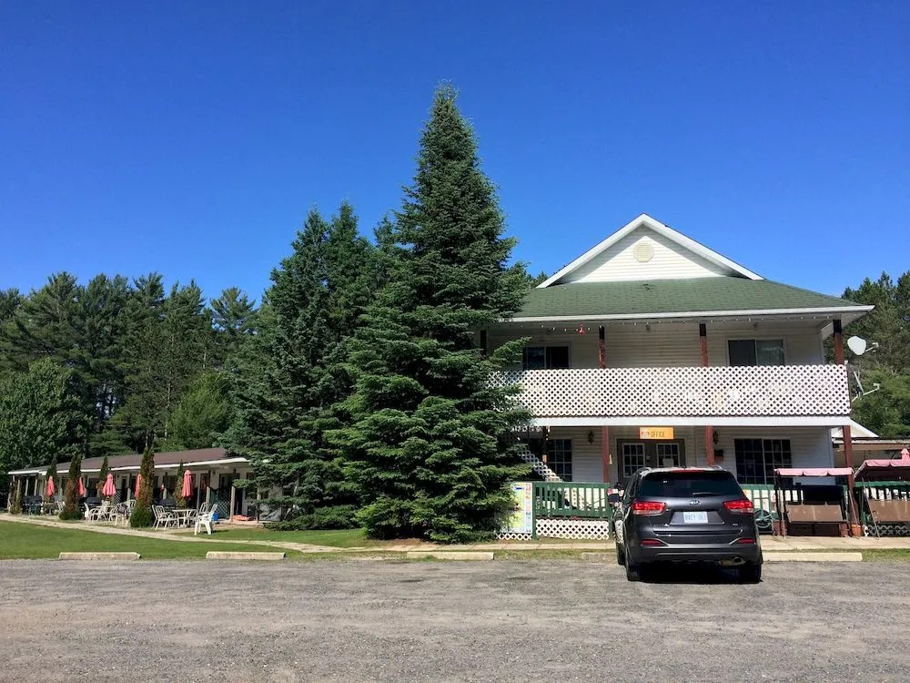 High Falls Cottage Resort