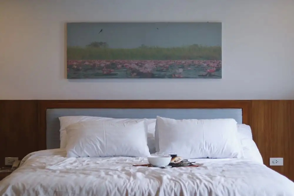 Double Suite (full double bed)