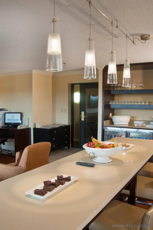 Sheraton Westport Chalet Hotel St. Louis - Général