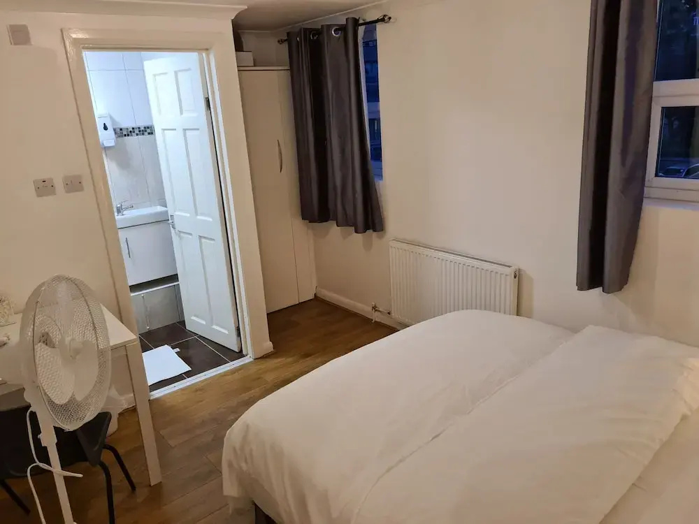 4br-2ensuite-10mincentrallondon-sleeps11-parking — фото