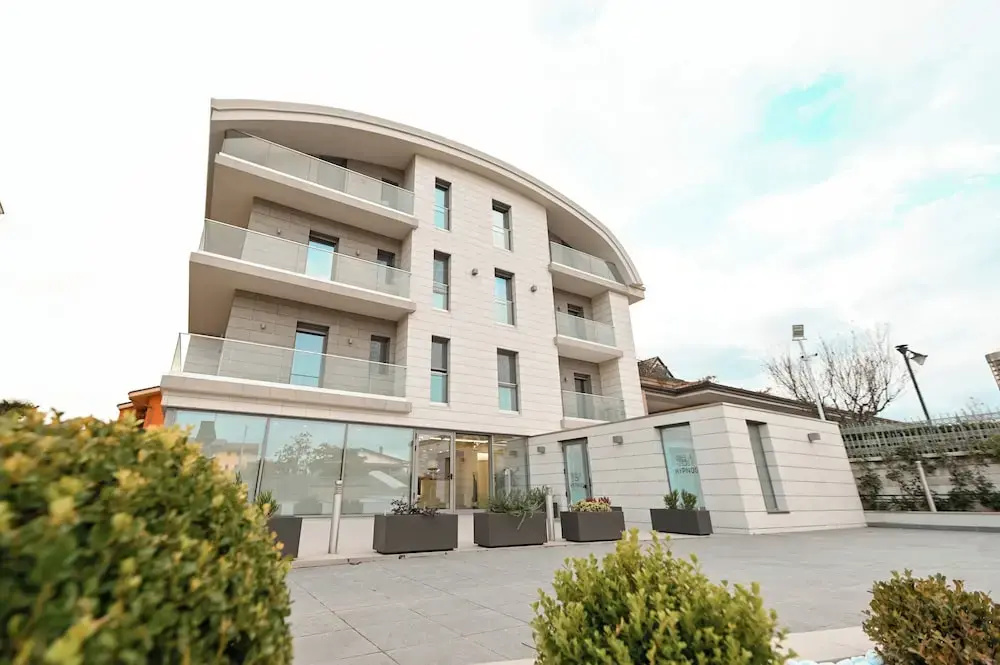 hotel hypnos