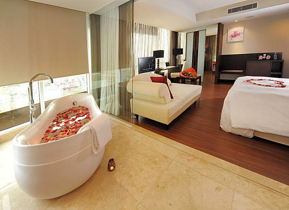 Grand Borneo Hotel