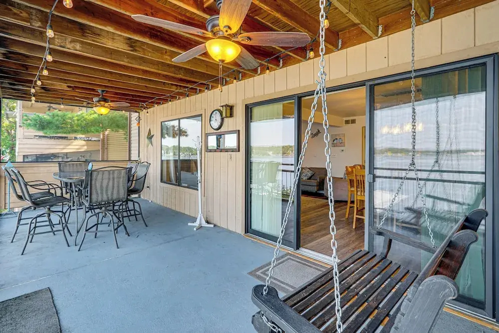 Boat Slip & Pool Access at Lake Ozark Condo!