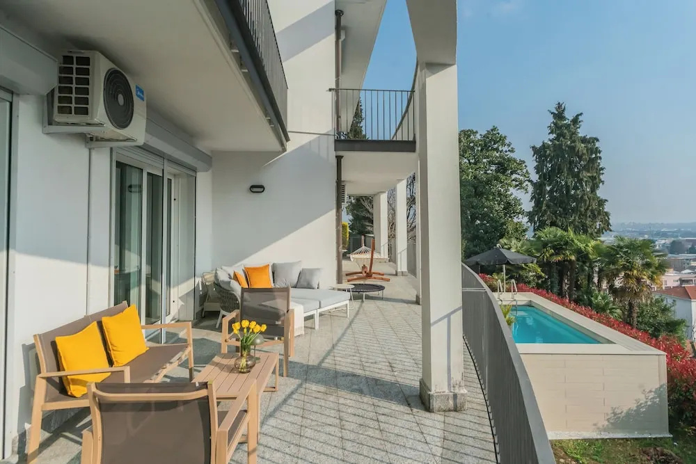 Villa Olivo With Garden & Pool
